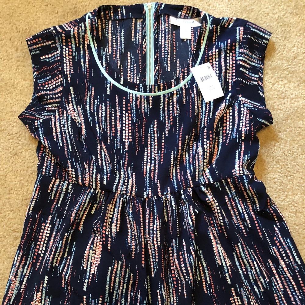 Short sleeve maternity top